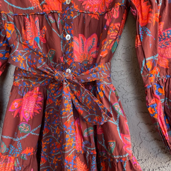 FARM RIO PETITE ANTHRO Floral Bird Printed Belted Puff Sleeve Tiered Mini Dress - Picture 5 of 17